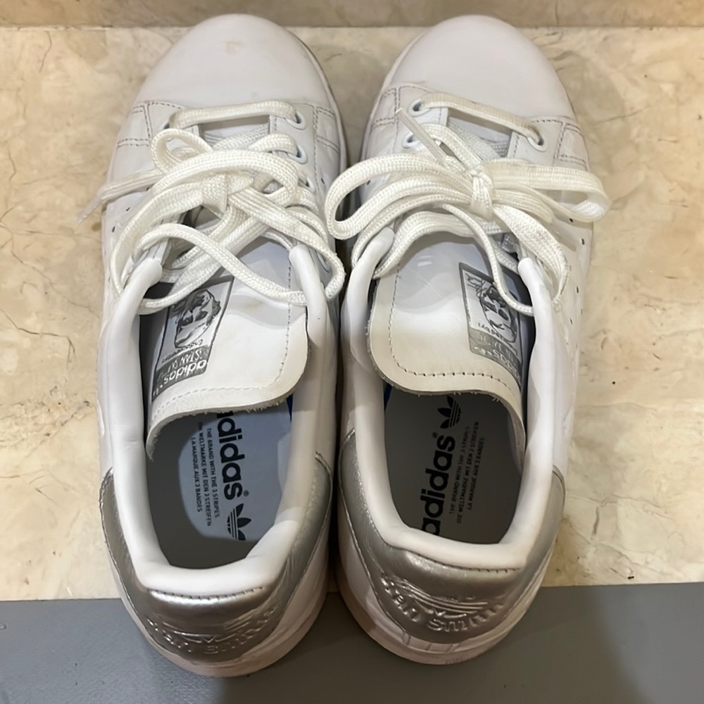 Adidas Stan Smith size 5.5 US